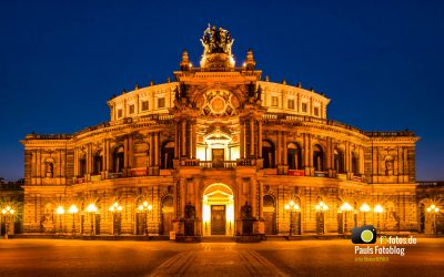 Semper Oper Dresden zur blauen Stunde